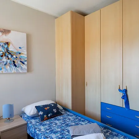 Apartman Chantal's House