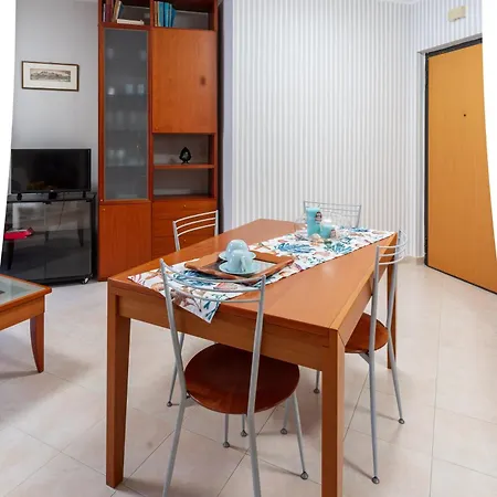 Chantal's House Apartman *